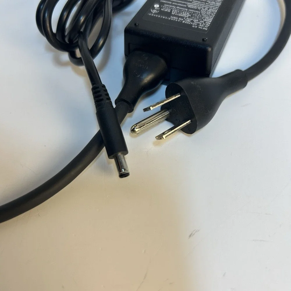 DELL DA65NM111-00‎ 19.5V 3.34A 65W Genuine Original AC Power Adapter Charger